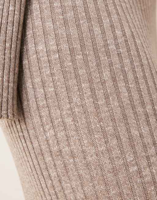 Pretty Lavish - Geribbeld gebreide broek in beige, deel van co-ord set, 5 van 5