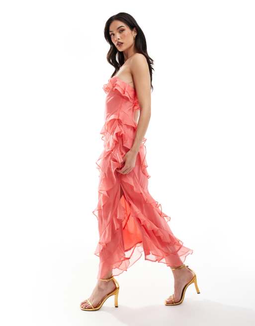Pretty Lavish – Gerüschtes Midaxikleid in Korallenrot mit überkreuzten Multiway-Rückenträgern