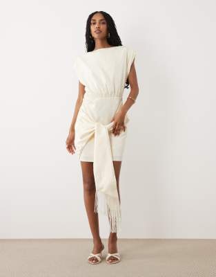 Hattie - Ärmelloses Minikleid aus Jacquard in Cremeweiß mit Fransen und Bindedetail Weiß 36