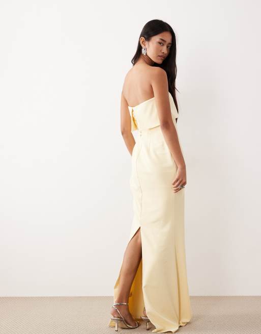 Pretty Lavish - Julia - Vestito lungo da damigella giallo limone senza spalline con pannello risvoltato, 2 di 4