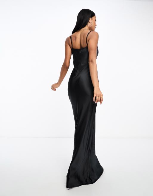 Pretty Lavish – Keisha – Czarna satynowa sukienka maxi, 2 z 4