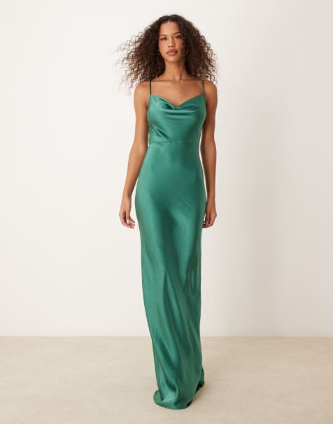 Pretty Lavish - Keisha - Robe longue en satin - Vert émeraude - view 1