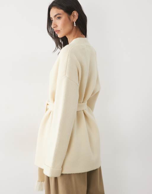 Pretty Lavish knitted wrap tie detail cardigan in cream, 4 of 4