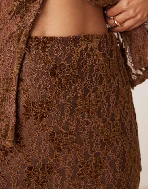 Pretty Lavish lace maxi skirt co-ord in chocolate brown, 4 of 5