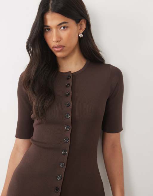 Pretty Lavish Lilah knitted scoop neck longline top in chocolate, 3 of 4
