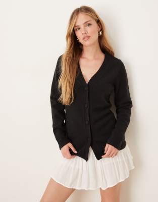 Pretty Lavish - Longline-Strickjacke im Hourglass-Schnitt in Schwarz-Braun