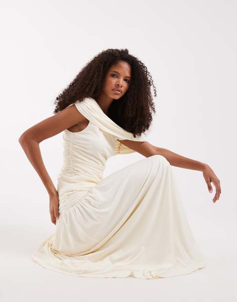 Pretty Lavish - Lydia - Gerimpelde maxi rok in crème, deel van co-ord set - view 1