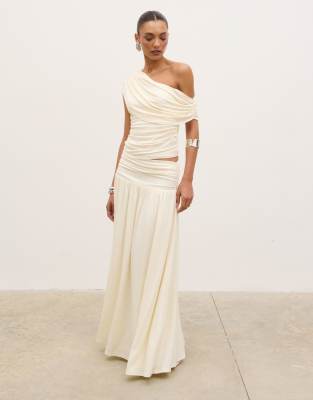 Pretty Lavish Lydia ruched maxi skirt in cream - part of a set cream 17590₽