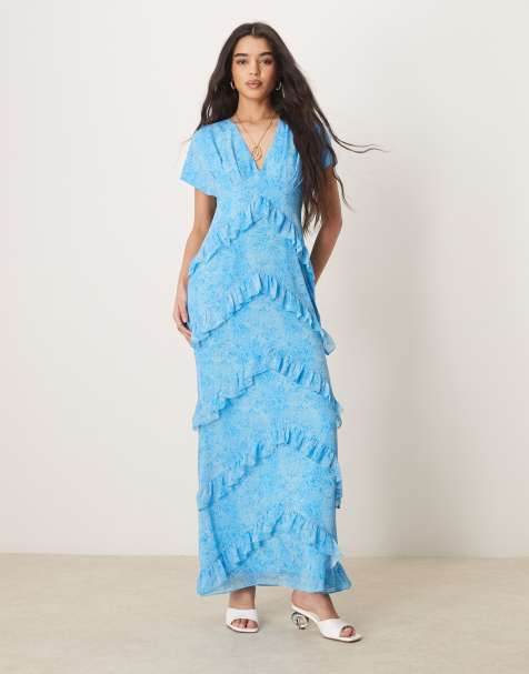Pretty Lavish - Maxi-jurk van chiffon met ruches en abstracte bloemenprint in blauw - view 1