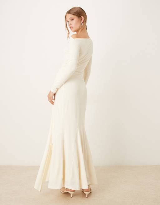 Pretty Lavish – Maxikleid aus Jersey in Creme mit gerafftem Besatz, 3 von 4
