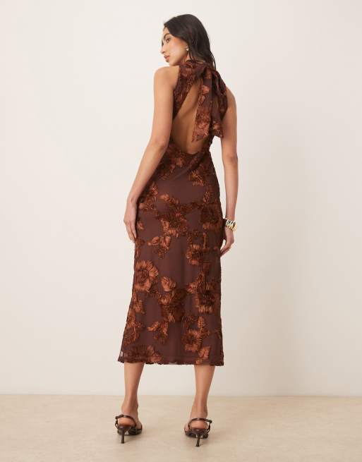Pretty Lavish - Meg - Robe longueur mollet coupe nageur - Marron fleuri, 4 de 4