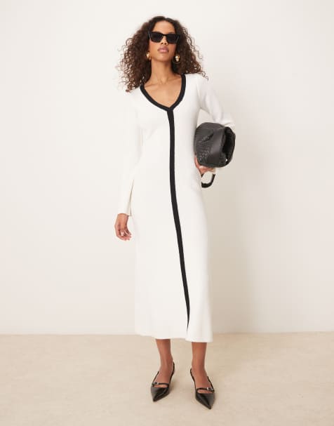 Pretty Lavish – Midaxi-Strickkleid in Cremeweiß und Schwarz mit farblich abgesetzter Naht - view 1
