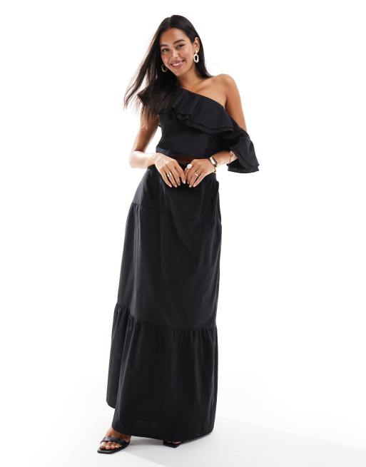 Black evening crop top best sale
