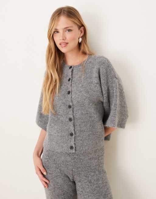 Pretty Lavish - Ovalie - Top a maniche corte in maglia grigio antracite in coordinato