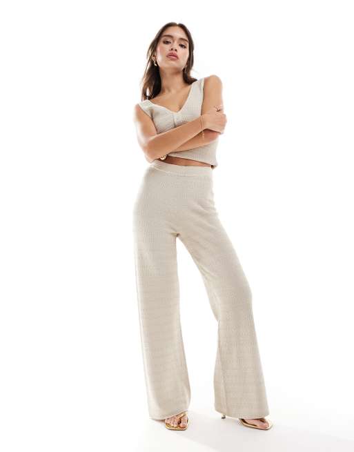 Pretty Lavish - Pantalon d'ensemble évasé en maille crochetée - Beige