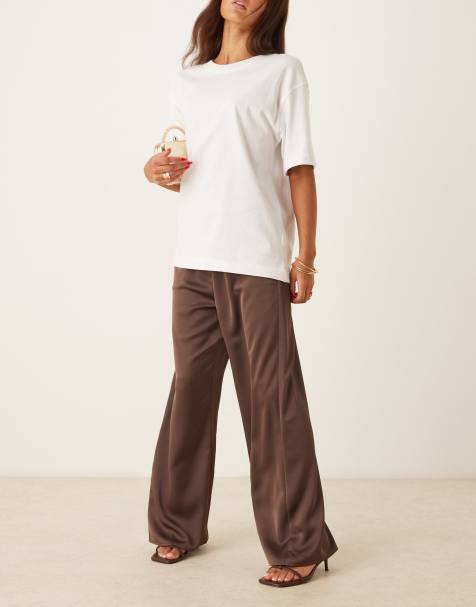 Pretty Lavish - Pantaloni color cioccolato in raso con coulisse - view 1