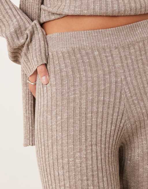 Pretty Lavish - Pantaloni in maglia a coste grigi in coordinato, 3 di 5