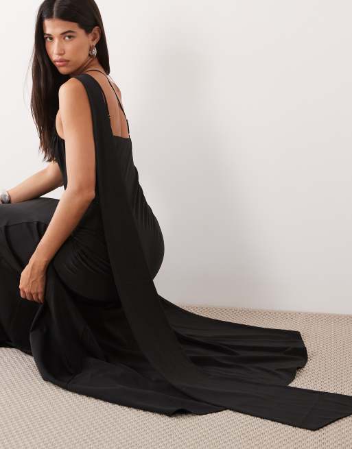 Pretty Lavish Porto mat satin one-shoulder kjole med tørklædehals i sort, 2 af 4