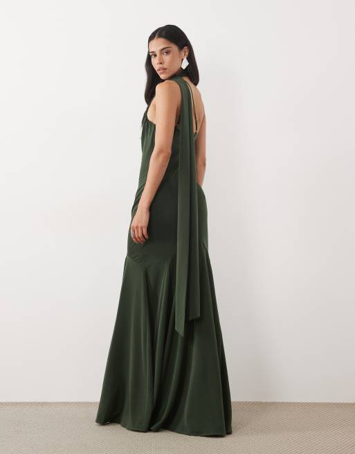 Pretty Lavish Porto mat satin one-shoulder maxikjole med tørklædehals i mørkegrøn, 4 af 4
