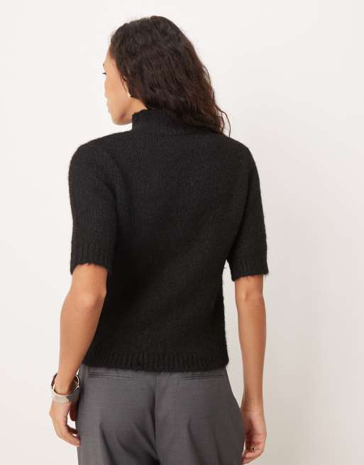 Pretty Lavish - Pull col montant en maille duveteuse à manches courtes - Noir, 4 de 4