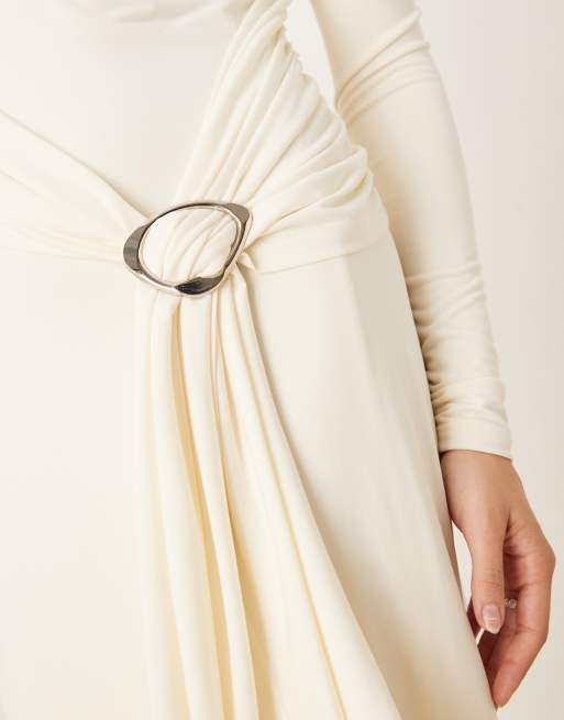 Pretty Lavish - Robe longue en jersey à détails froncés - Crème, 4 de 4