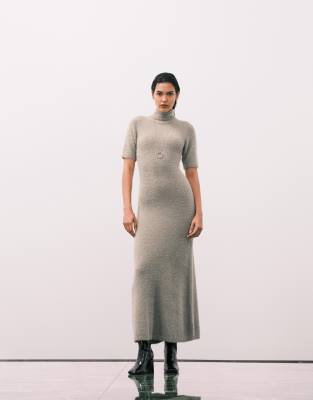 Robe longue en maille duveteuse à col roulé et manches courtes - Vert sauge L