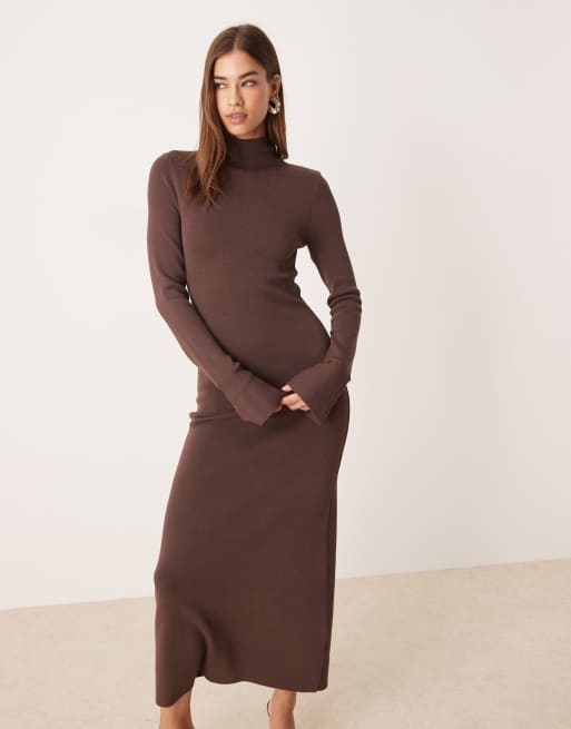 Pretty Lavish - Robe longueur mollet en maille à manches évasées - Marron, 2 de 4