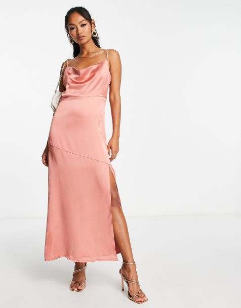Pretty Lavish - Robe longueur mollet en satin à col bénitier - Brandy - view 1