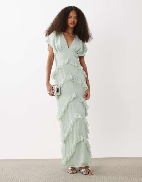 Pretty Lavish - Robe volantée longue en mousseline à col V - Vert sauge - view 1