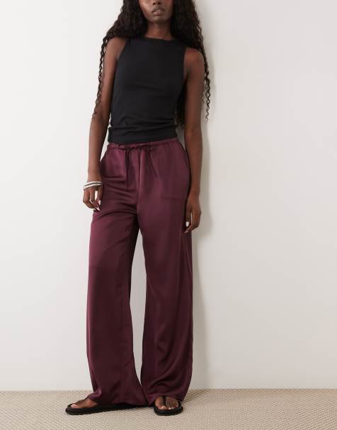 Pretty Lavish Satin-Hose mit Tunnelzug und weitem Bein in Feige - view 1