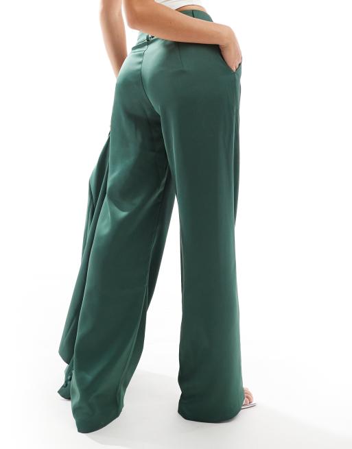 Pretty Lavish – Satinhose in Smaragdgrün mit weitem Bein, Kombiteil, 4 von 5