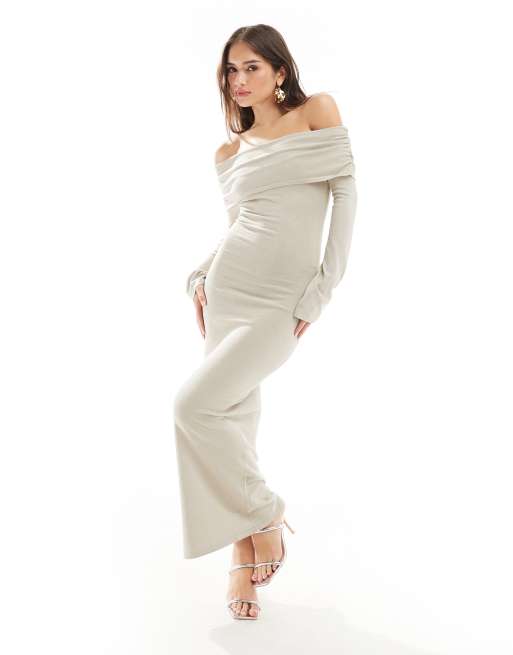 Pretty Lavish - Soreya - Gebreide maxi bardot-jurk met glitter in goud