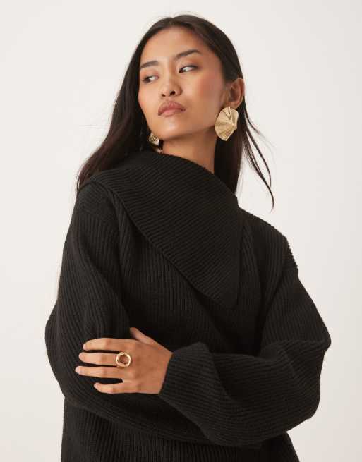 Pretty Lavish split collar oversized knit sweater in black, 2 of 4