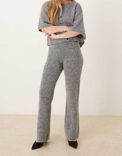Pretty Lavish – Strickhose in Anthrazit mit weitem Bein, Kombiteil, 4 von 5