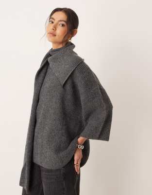 Pretty Lavish - Strickpullover in Anthrazit mit weiten Ärmeln und Schal-Grau