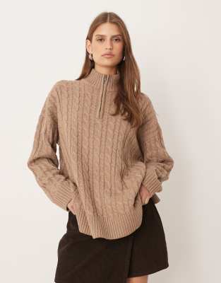 Pretty Lavish - Strickpullover in Braun mit Reißverschlusskragen-Brown