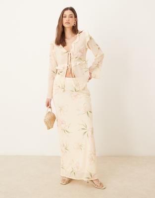 Pretty Lavish Pretty Lavish textured chiffon maxi skirt co-ord in cream floral-Multi