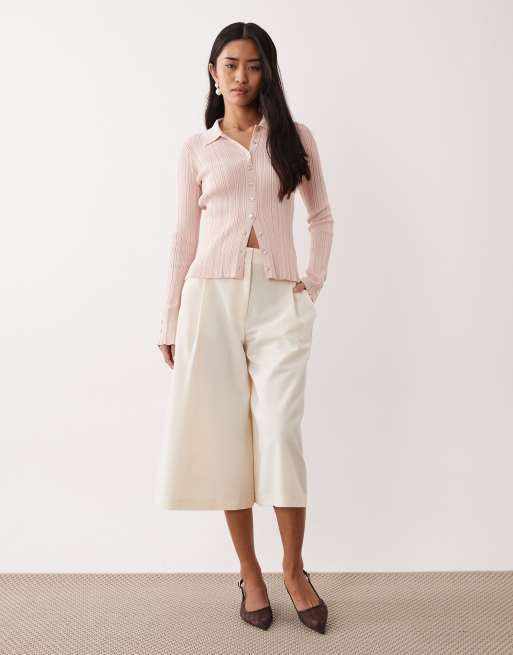 Pretty Lavish - Top a maniche lunghe color cipria a coste con bottoni, 2 di 4