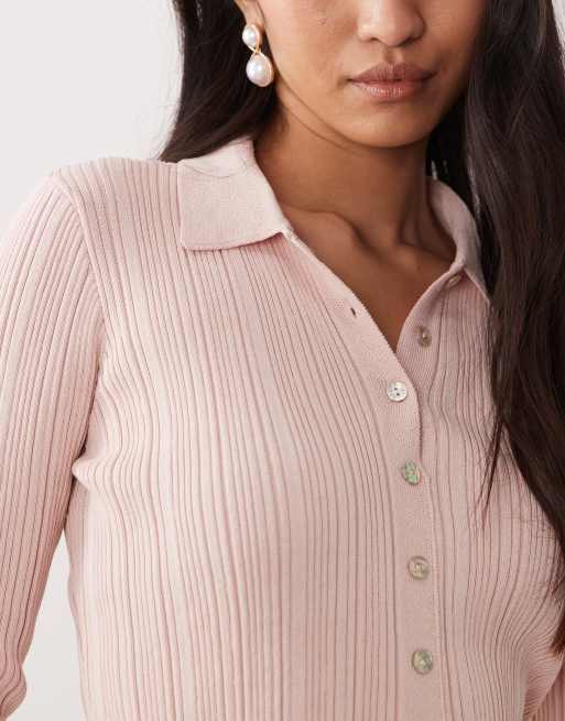 Pretty Lavish - Top a maniche lunghe color cipria a coste con bottoni, 3 di 4