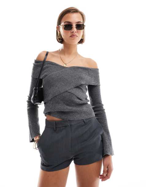 Pretty Lavish - Top effet croisé en maille - Gris foncé - view 1