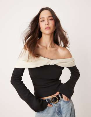 twist contrast bardot knit top in black