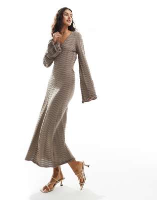 v-neck fine knit maxi dress in stone-Neutral