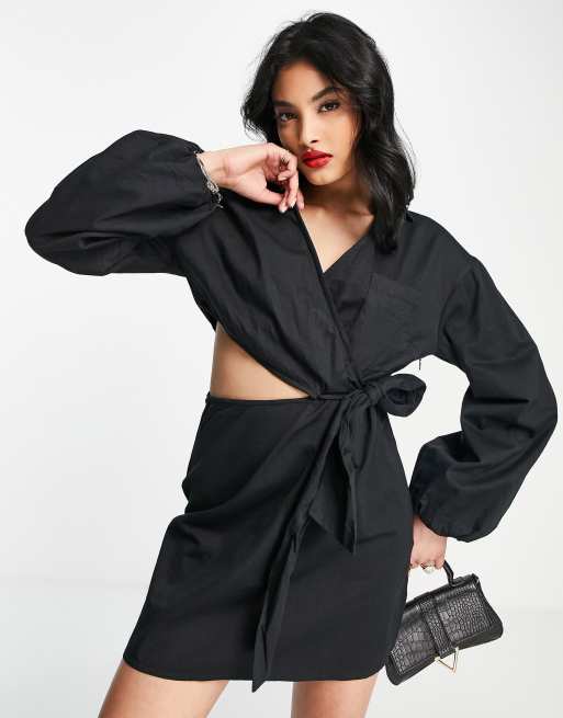 Pretty Lavish - Vestito camicia corto a portafoglio nero con cut-out