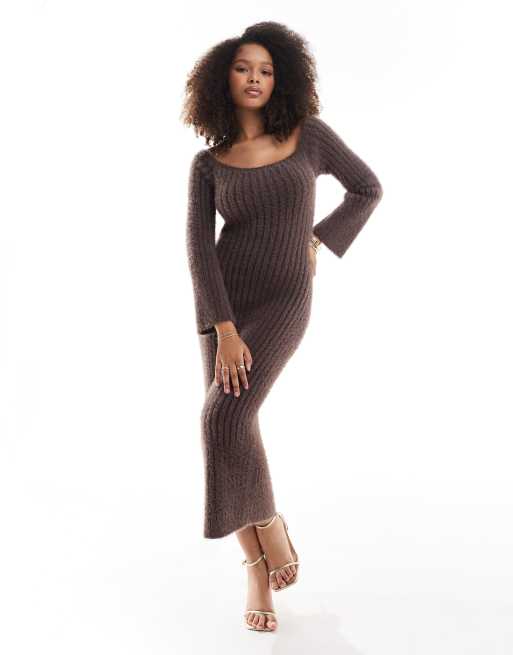 Pretty Lavish - Vestito in maglia color prugna cioccolato con gonna al polpaccio