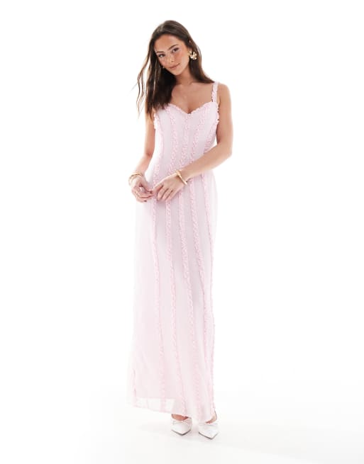 Pretty Lavish - Vestito lungo color rosa peonia con scollo a cuore e volant