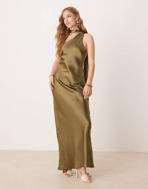 Pretty Lavish - Vestito lungo in raso verde oliva scuro con sciarpa al collo - view 1