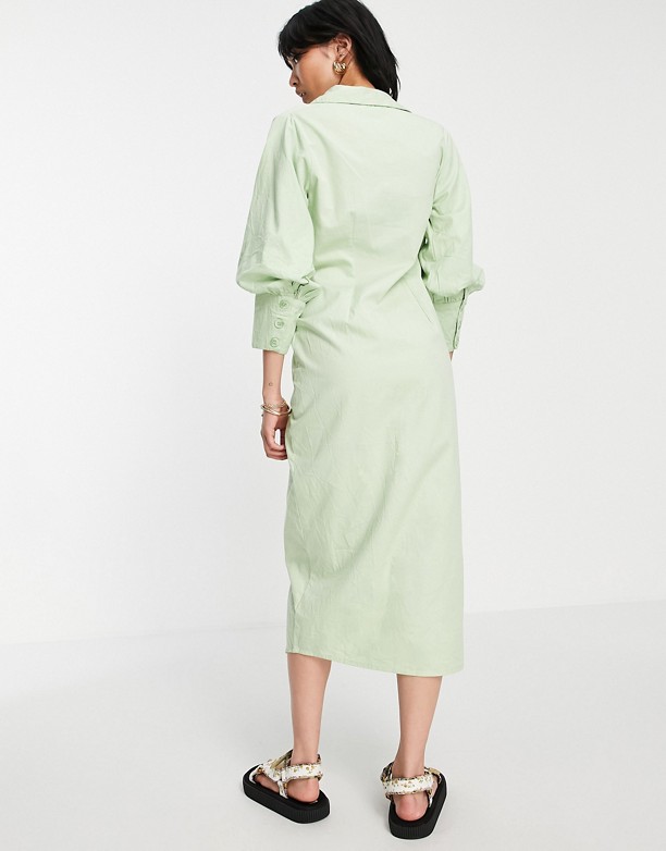  Projektant Pretty Lavish – Zielona drapowana w talii sukienka koszulowa midi Zielony