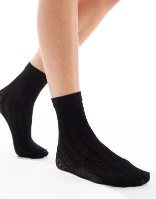 Pretty Polly Pretty Polly textured anklet sheer sock in black