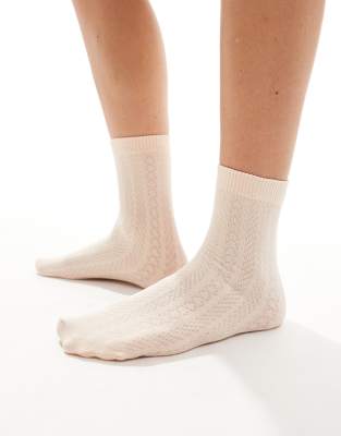 Pretty Polly Textured Sheer Socks In Cream-white