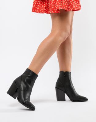 block heel cowboy boots